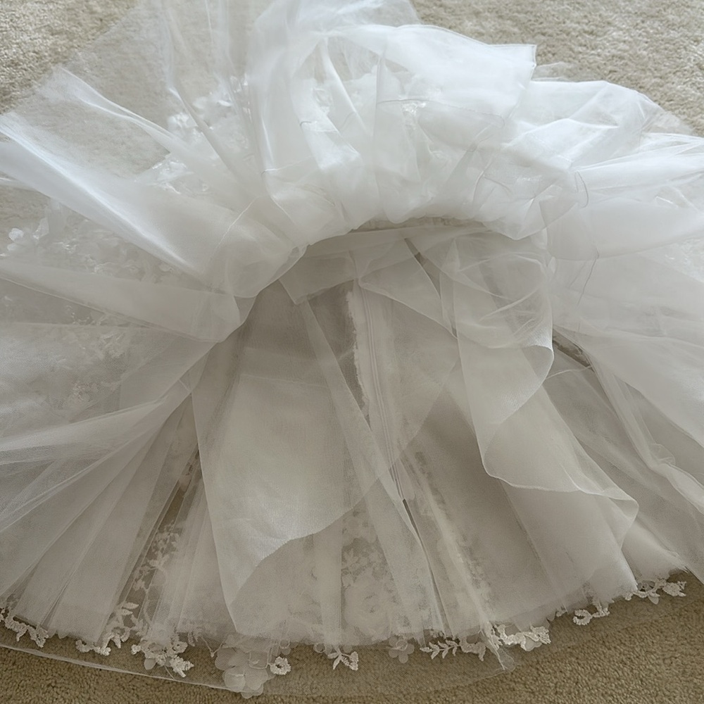 Strapless White Floral Appliqué Wedding Dress - Picture 4 of 9